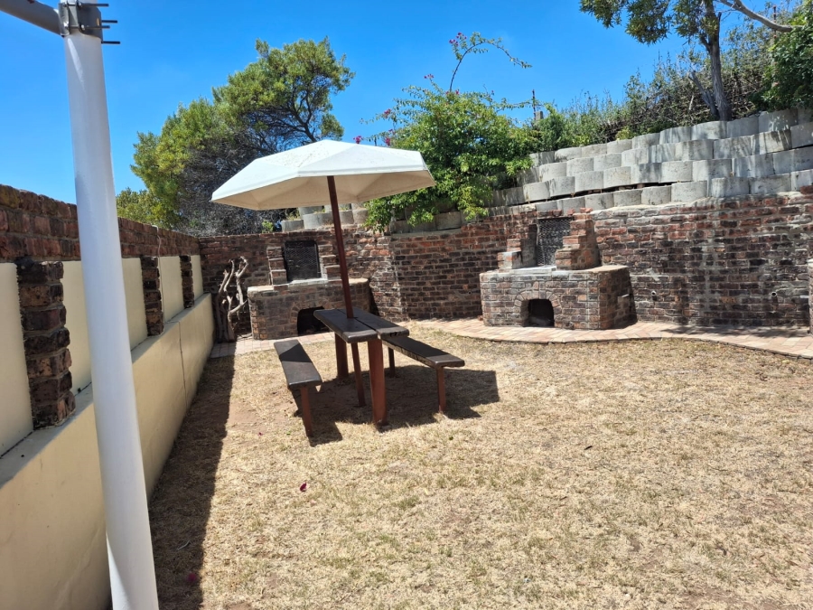 To Let 2 Bedroom Property for Rent in Humewood Eastern Cape